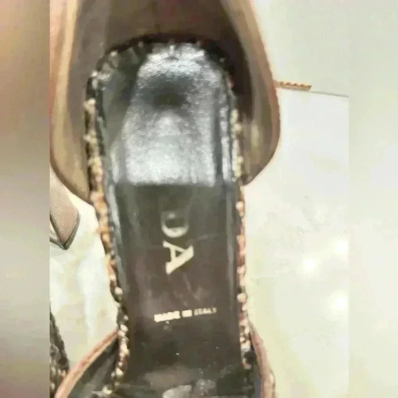 🔥🔥Prada Italian-Crafted Brown Tweed & Leather D'Orsay Heels Ladies Size 37.5 - Picture 6 of 9